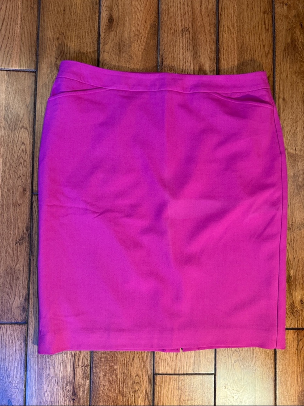 Chaus Fuchsia Pencil Skirt